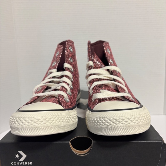 Women's Converse Chuck Taylor All Stars Sneakers High Top Purple Size 6.5 NWT - Picture 6 of 12